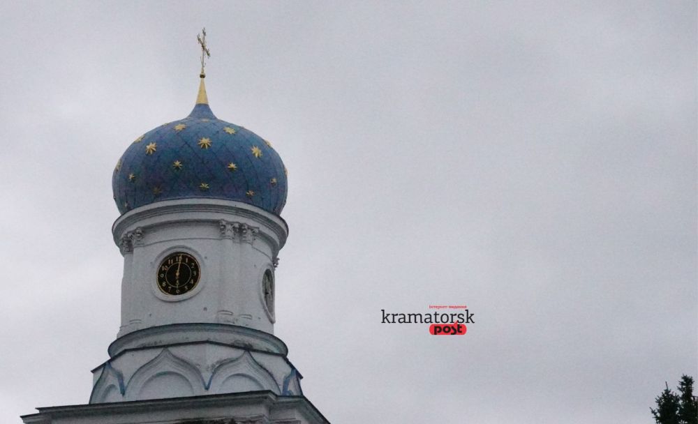 каплиця в храмі