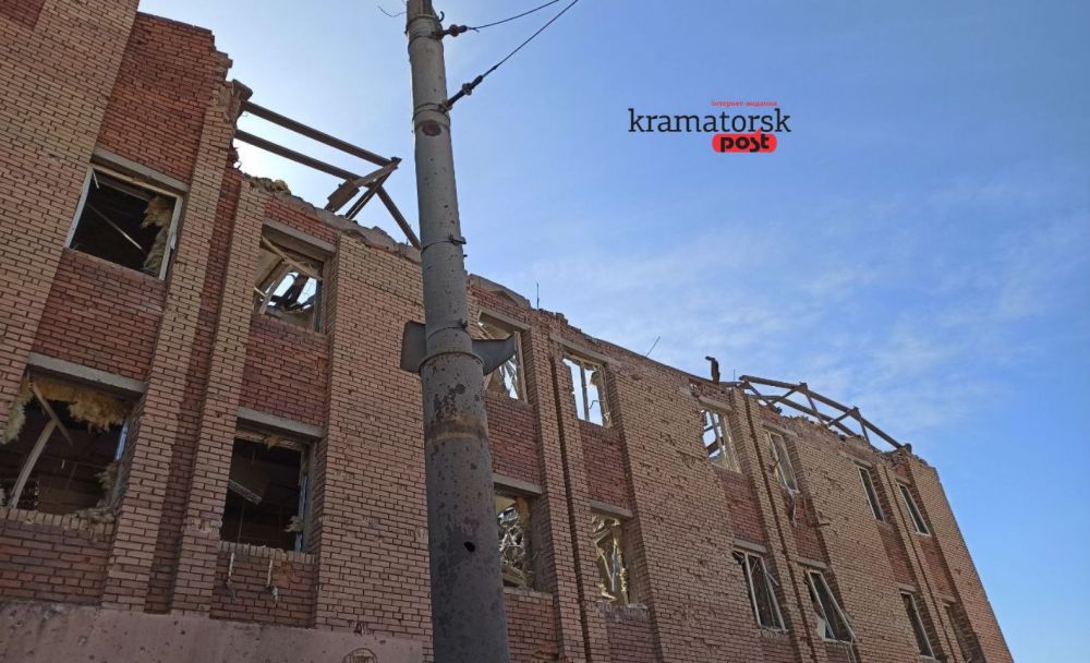 Зруйнована будівля