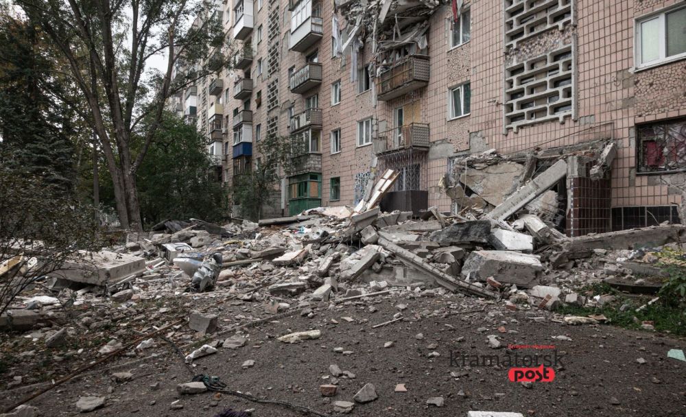 Наслідки російської атаки на житловий будинок у Краматорську