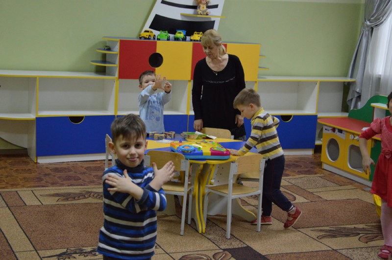 Дети в игровой комнате Центра