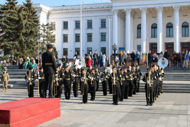 foto-pontono-mostovogo-orkestra-osnovnoe