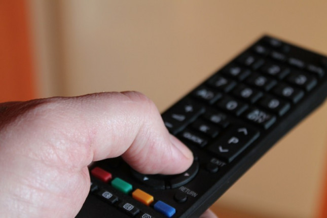 televidenie-tv-pult