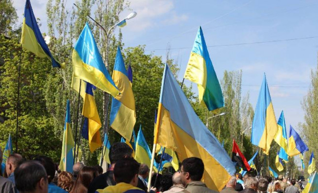 prapor-ukrayini-flag-ukrainy-xoda-mars
