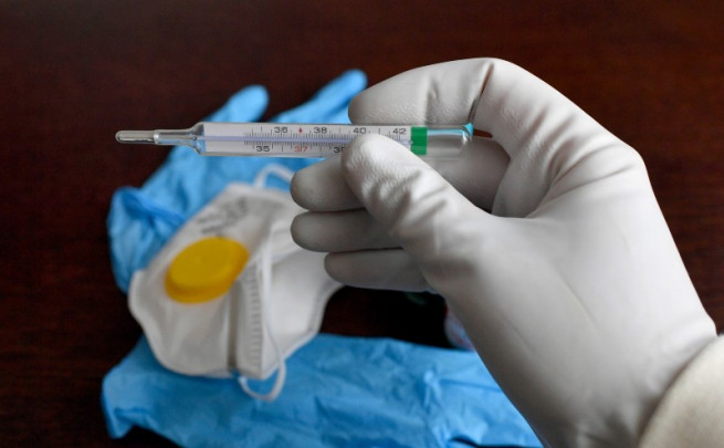 termometr-bolezn-koronavirus